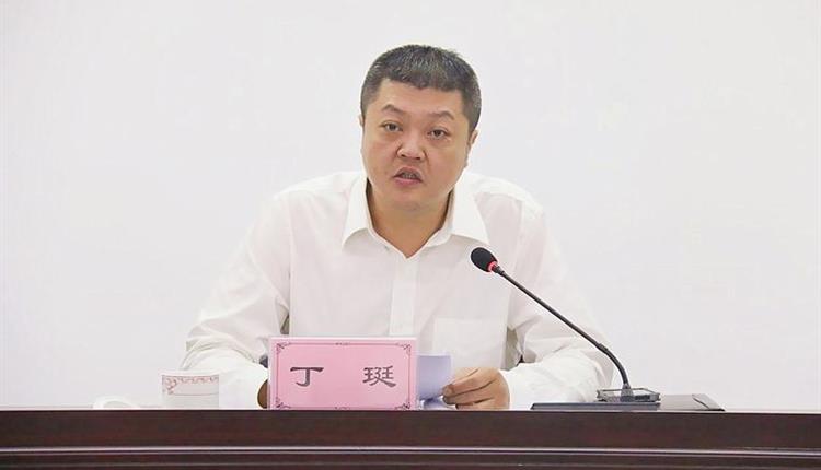 海南旅控公司興起學(xué)習貫徹省第八次黨代會(huì )精神熱潮