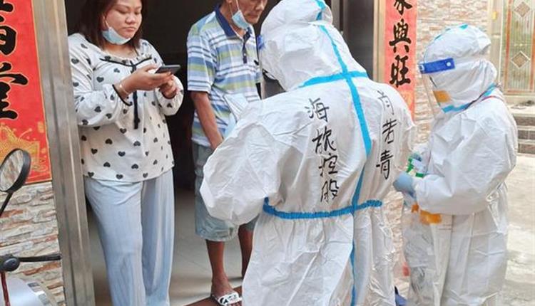 【平凡力量|旅控戰“疫”人物志⑤】貢獻志愿力量 筑起守護之墻——肖若青：一起努力，海南會(huì )好，彼此理解，守望相助