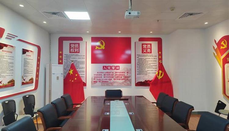 商管集團黨委副書(shū)記楊曉玲到明珠廣場(chǎng)檢查指導黨建示范點(diǎn)及黨建品牌建設